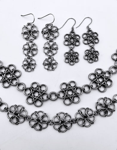 Chainmail Flowers Workshop | August 15th | 11-2 pm